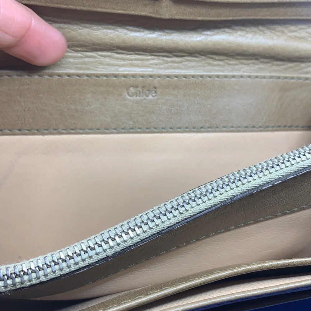 Chloe long leather wallet with lock‎ box color 2 color rivets